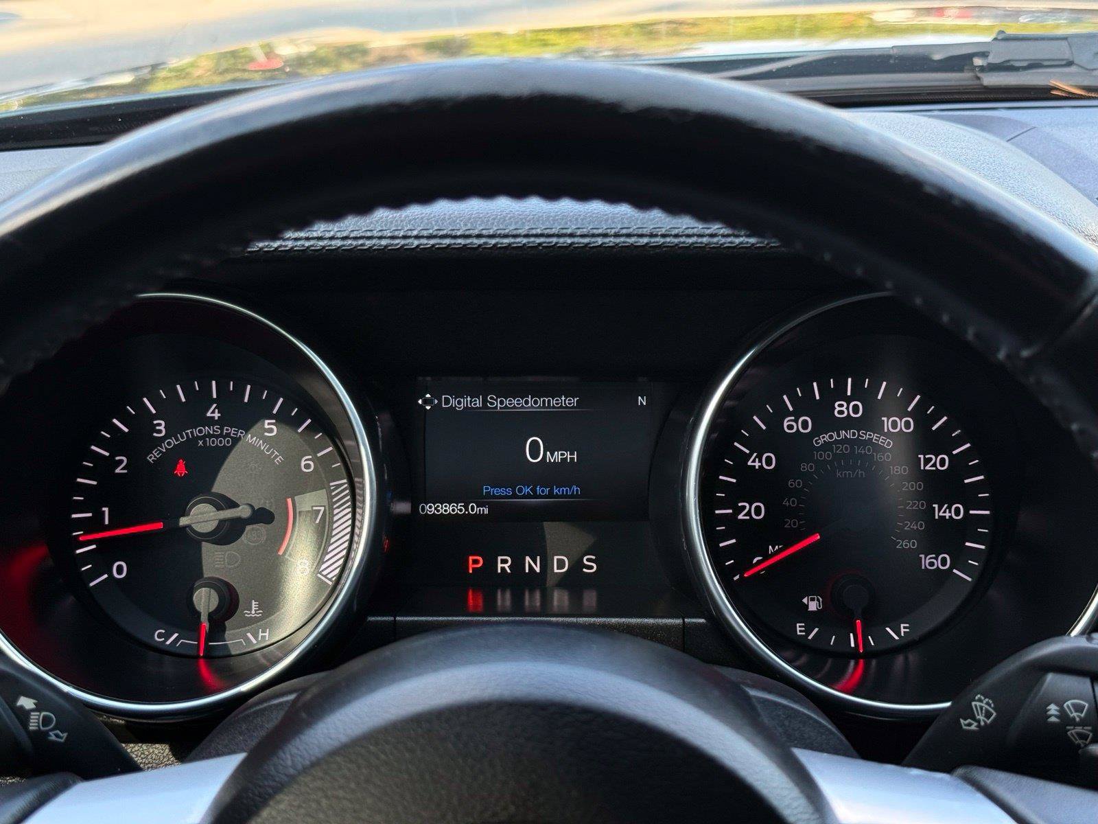 Used 2018 Ford Mustang Coupe RWD image 28