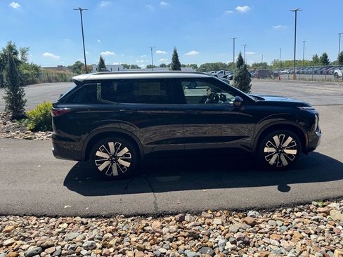 New 2025 Mitsubishi Outlander AWD image 6