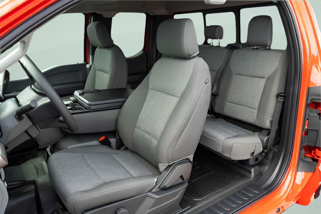 New 2025 Ford F250 XL w/ 360-Degree Camera Package RWD image 16