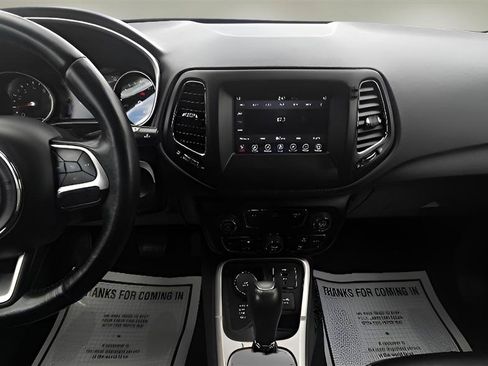 Used 2018 Jeep Compass Latitude w/ Popular Equipment Group AWD/4WD image 14