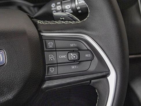 New 2025 Jeep Grand Cherokee Laredo image 30