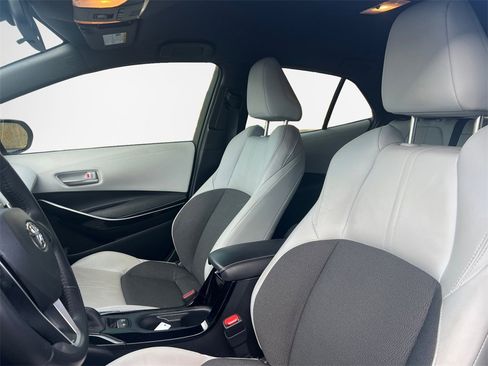 Used 2021 Toyota Corolla XSE w/ XSE Preferred Package image 14