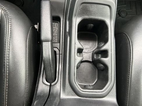 Used 2022 Jeep Gladiator Sport image 31