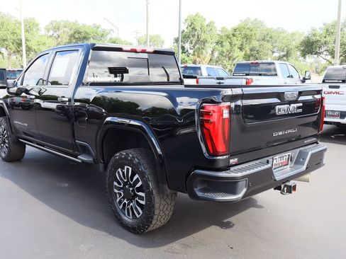 Used 2024 GMC Sierra 2500 Denali Ultimate AWD/4WD image 7