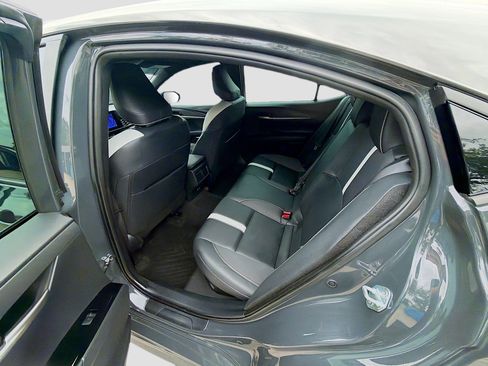 Used 2025 Toyota Camry SE FWD image 23