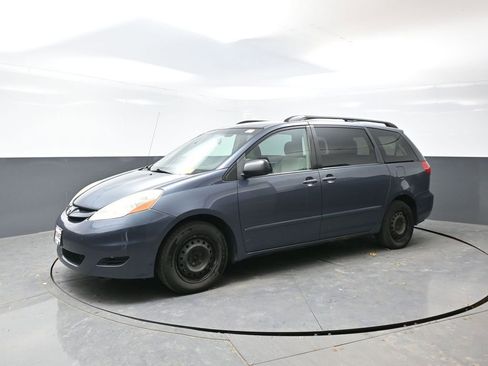 Used 2008 Toyota Sienna LE FWD image 8