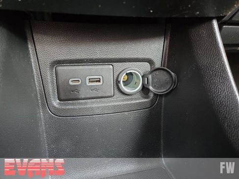 Used 2021 Chevrolet Spark LT image 9