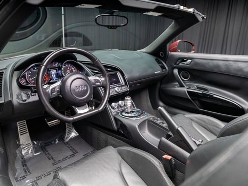 Used 2011 Audi R8 V10 AWD/4WD image 7