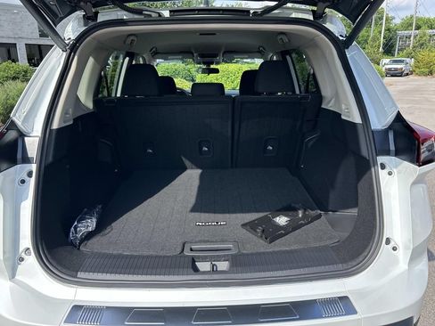 New 2026 Nissan Rogue SV AWD/4WD image 13