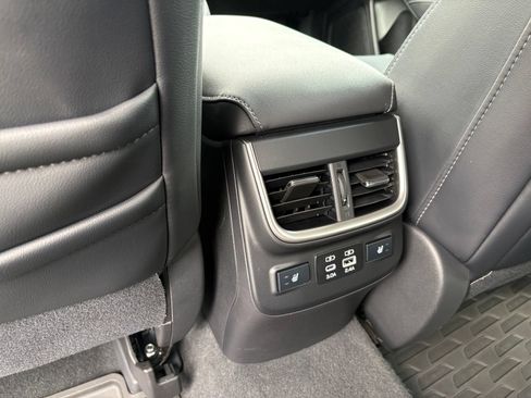 Certified 2024 Subaru Outback Limited AWD/4WD image 31