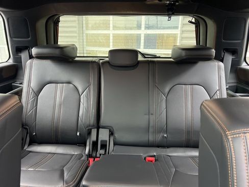 Used 2023 Ford Expedition Platinum image 20