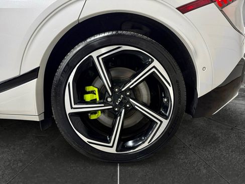 Used 2024 Kia EV6 GT AWD/4WD image 36