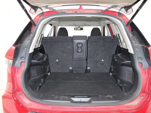 Used 2017 Nissan Rogue SV w/ SV Premium Package AWD/4WD image 13