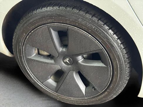 Used 2023 Tesla Model 3 Standard Range RWD image 19