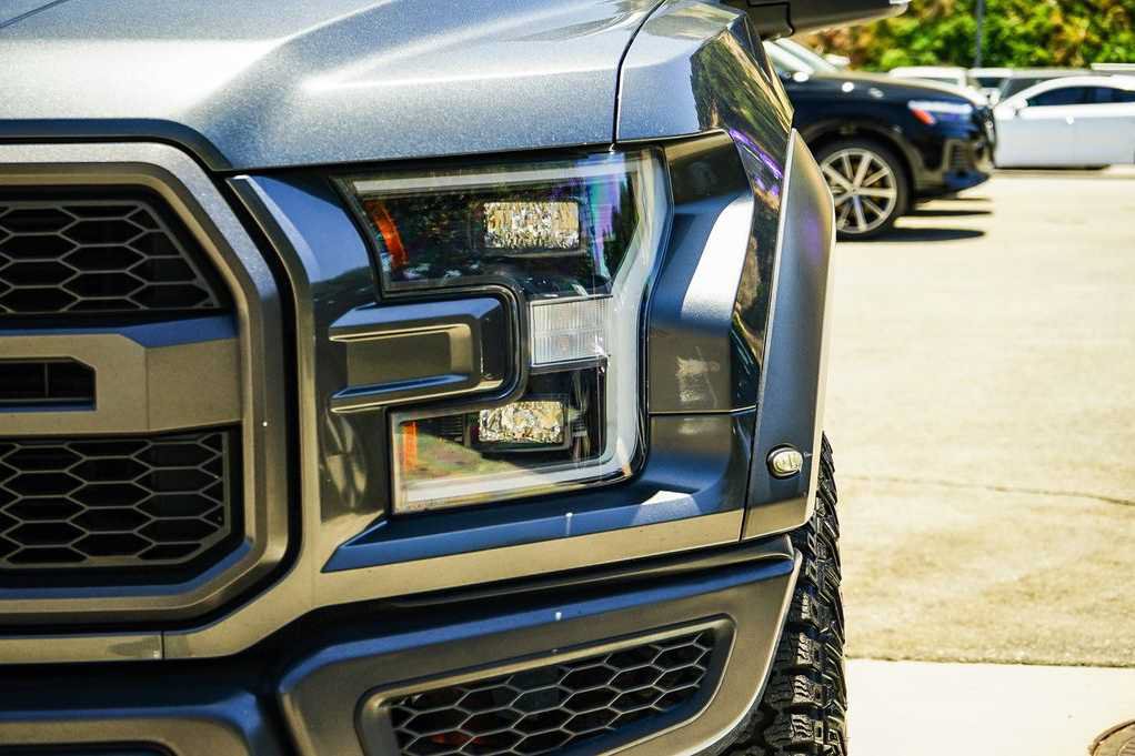 Used 2019 Ford F150 Raptor w/ Equipment Group 802A Luxury AWD/4WD image 7