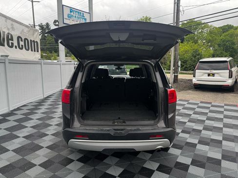 Used 2019 GMC Acadia SLE FWD image 23