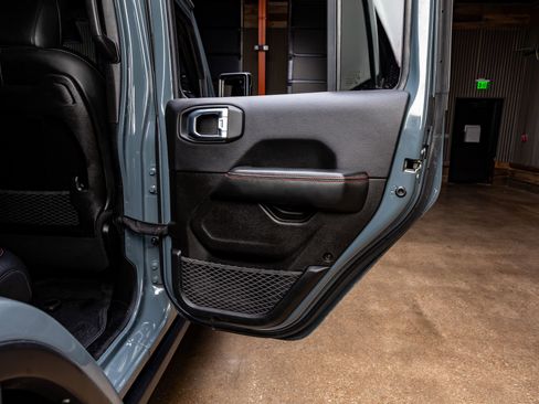 Used 2024 Jeep Wrangler Unlimited Rubicon image 40