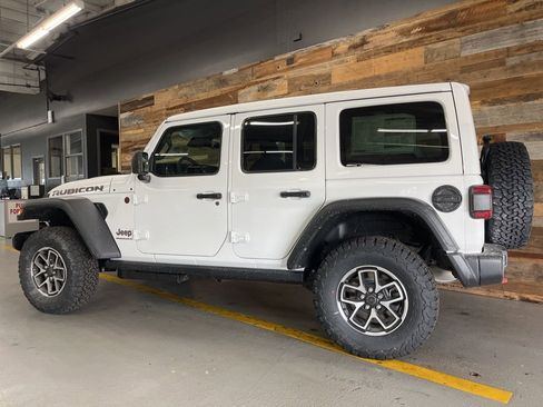 New 2026 Jeep Wrangler Rubicon image 24