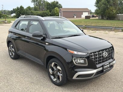 Used 2023 Hyundai Venue SEL