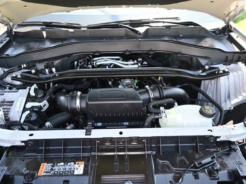 Used 2025 Ford Explorer ST AWD/4WD image 15