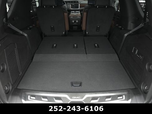 Used 2023 GMC Yukon Denali Ultimate AWD/4WD image 41