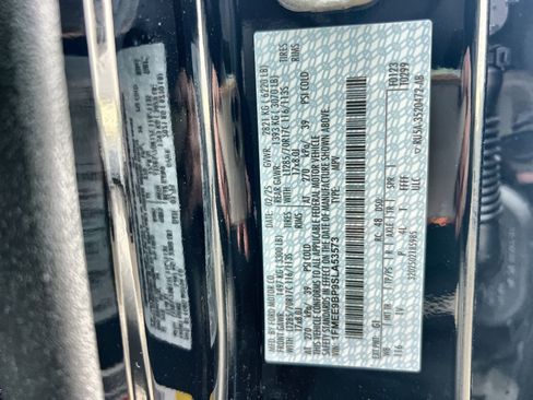 New 2025 Ford Bronco Badlands image 28