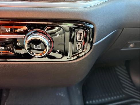 New 2026 GMC Sierra 1500 Elevation AWD/4WD image 19