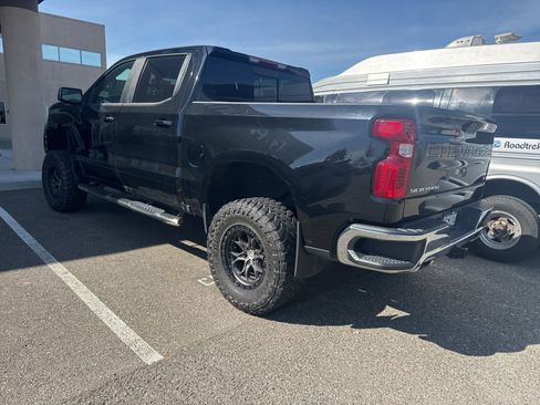 Used 2020 Chevrolet Silverado 1500 LT w/ All-Star Edition image 12
