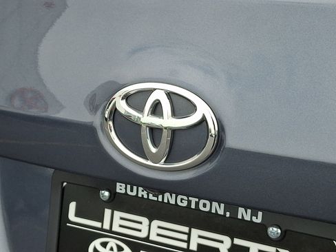 Used 2018 Toyota Corolla L FWD image 29