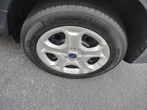 Used 2018 Ford Escape S image 6