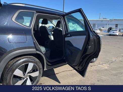 Used 2025 Volkswagen Taos S AWD/4WD image 22