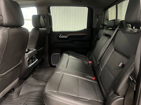 Certified 2022 GMC Sierra 1500 Denali w/ Technology Package AWD/4WD image 14