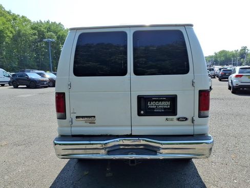 Used 2011 Ford E-250 and Econoline 250 w/ Commercial Cargo Van Pkg RWD image 5
