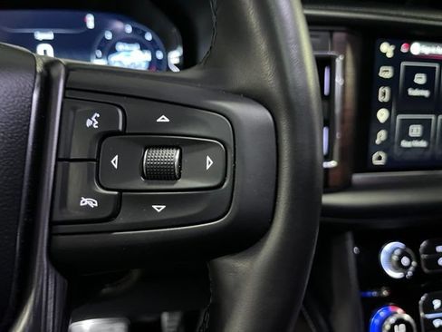 Used 2024 GMC Yukon Denali Ultimate AWD/4WD image 40