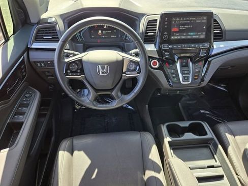 Used 2024 Honda Odyssey Touring image 12