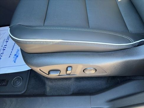 New 2026 Buick Enclave Preferred w/ LPO, All-Weather Package image 18