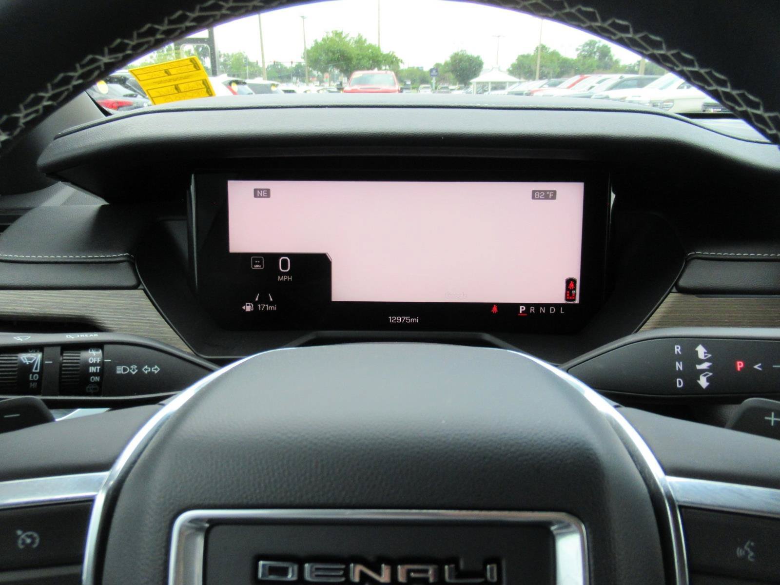 Used 2025 GMC Acadia Denali FWD image 27