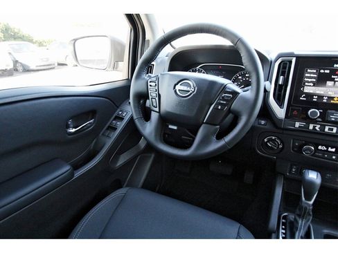 New 2026 Nissan Frontier SV w/ SV Convenience Package image 8