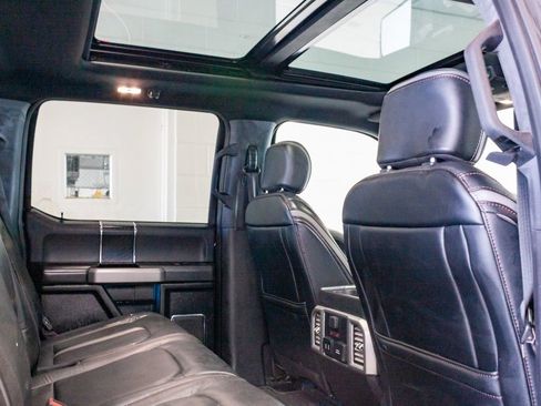 Used 2018 Ford F150 Platinum w/ Equipment Group 701A Luxury image 7