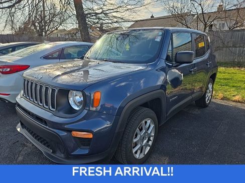 Used 2023 Jeep Renegade Latitude image 5