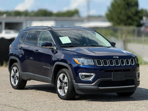 Used 2018 Jeep Compass Limited AWD/4WD image 1