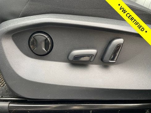 Used 2023 Volkswagen Tiguan SE R-Line AWD/4WD image 16