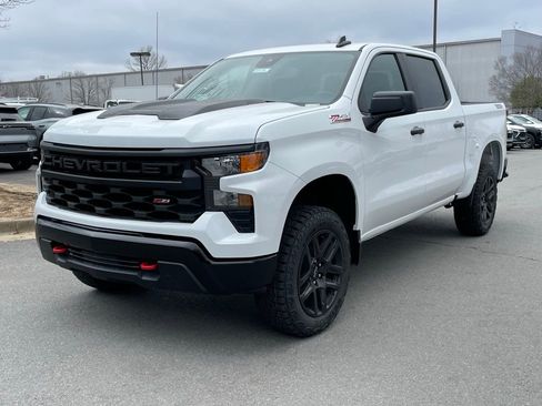 New 2026 Chevrolet Silverado 1500 Custom Trail Boss AWD/4WD image 3