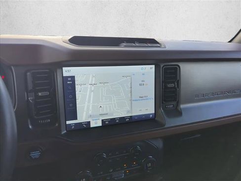 Used 2024 Ford Bronco Outer Banks image 11