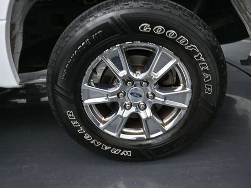 Used 2016 Ford F150 XLT w/ Equipment Group 302A Luxury AWD/4WD image 11