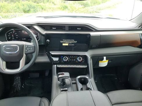 New 2026 GMC Sierra 1500 Denali AWD/4WD image 15