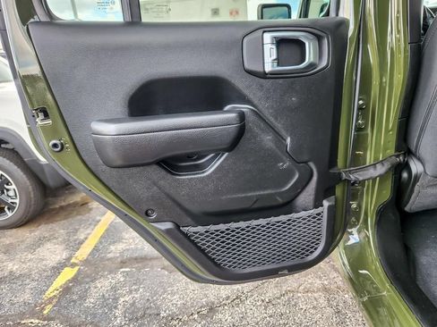 Used 2022 Jeep Wrangler Unlimited Sport AWD/4WD image 19