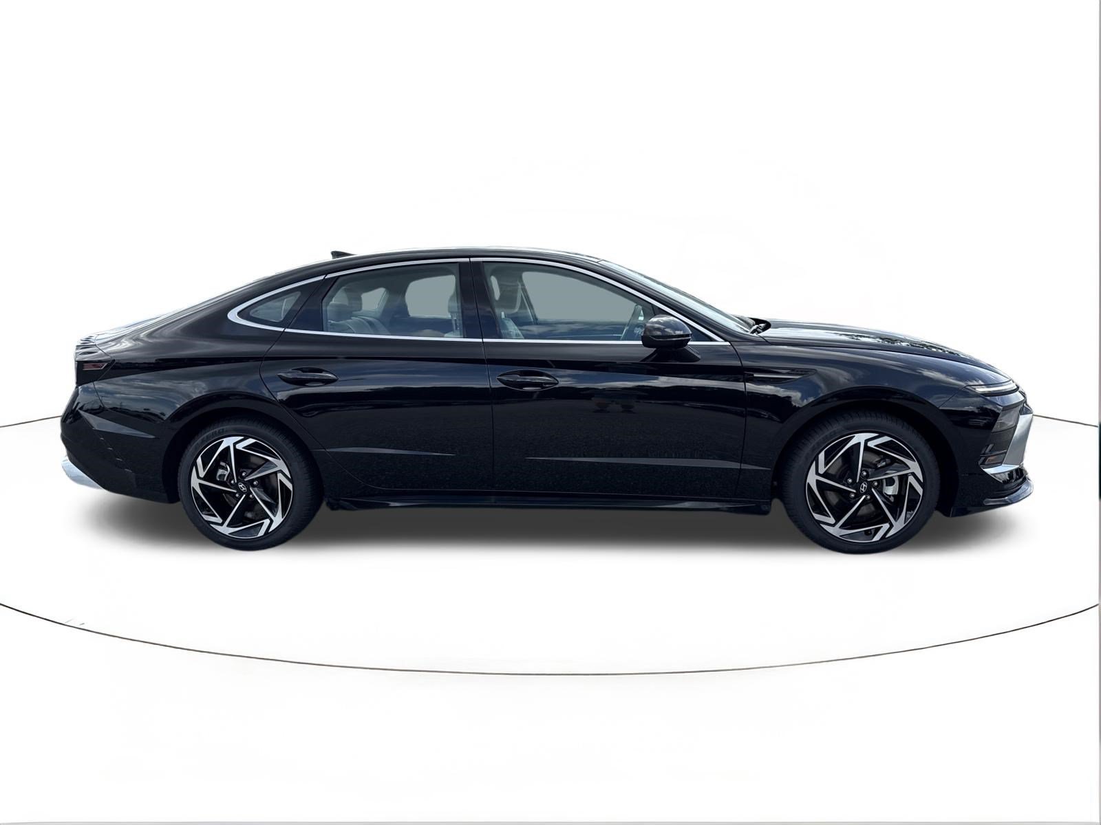New 2026 Hyundai Sonata SEL FWD image 2