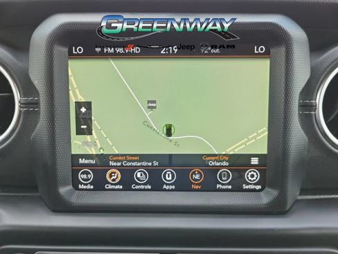 Used 2022 Jeep Wrangler Unlimited Rubicon 4xe AWD/4WD image 17