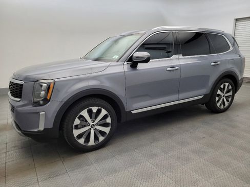 Used 2022 Kia Telluride EX w/ EX Premium Package FWD image 2